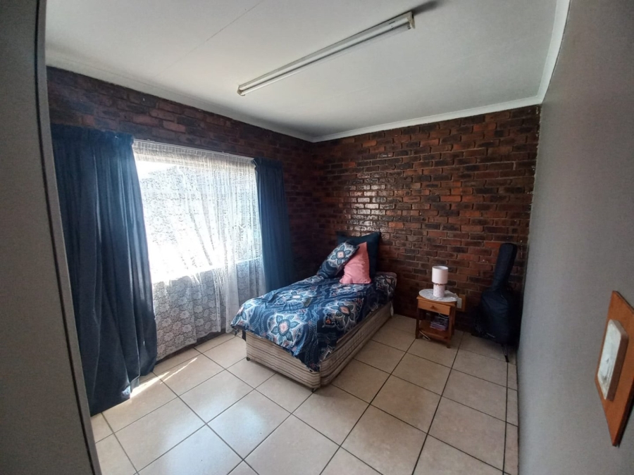 7 Bedroom Property for Sale in Vaal Power A H Free State